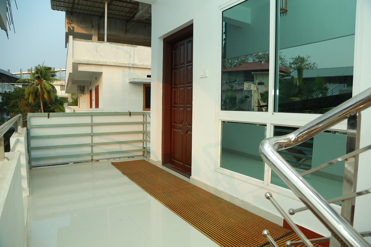 Friendsland Home Stay Kochi المظهر الخارجي الصورة