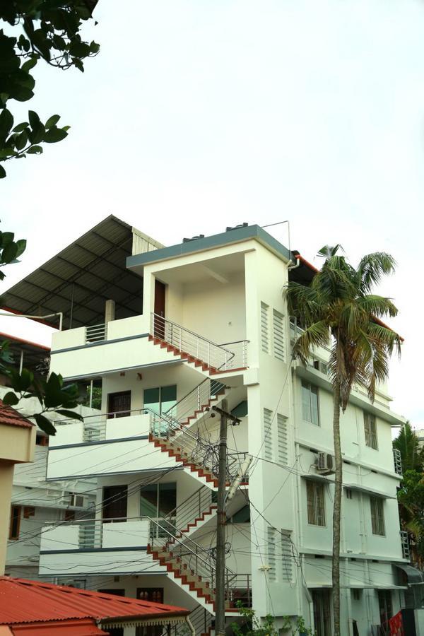 Friendsland Home Stay Kochi المظهر الخارجي الصورة